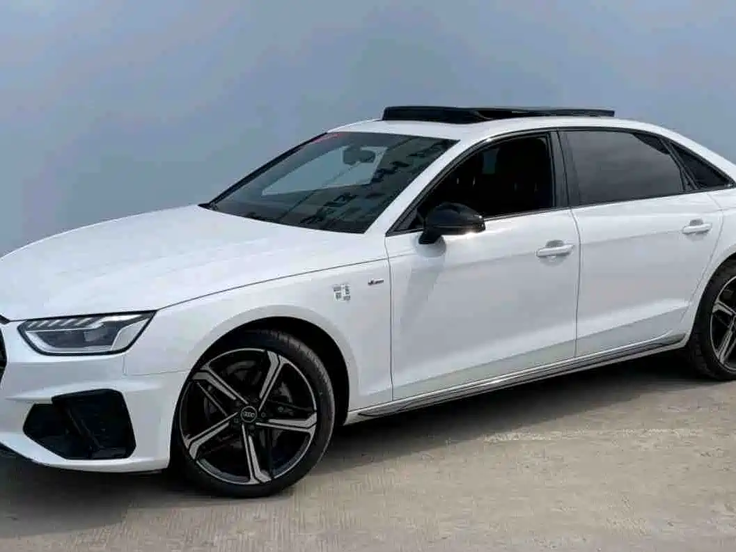 Audi A4 2023