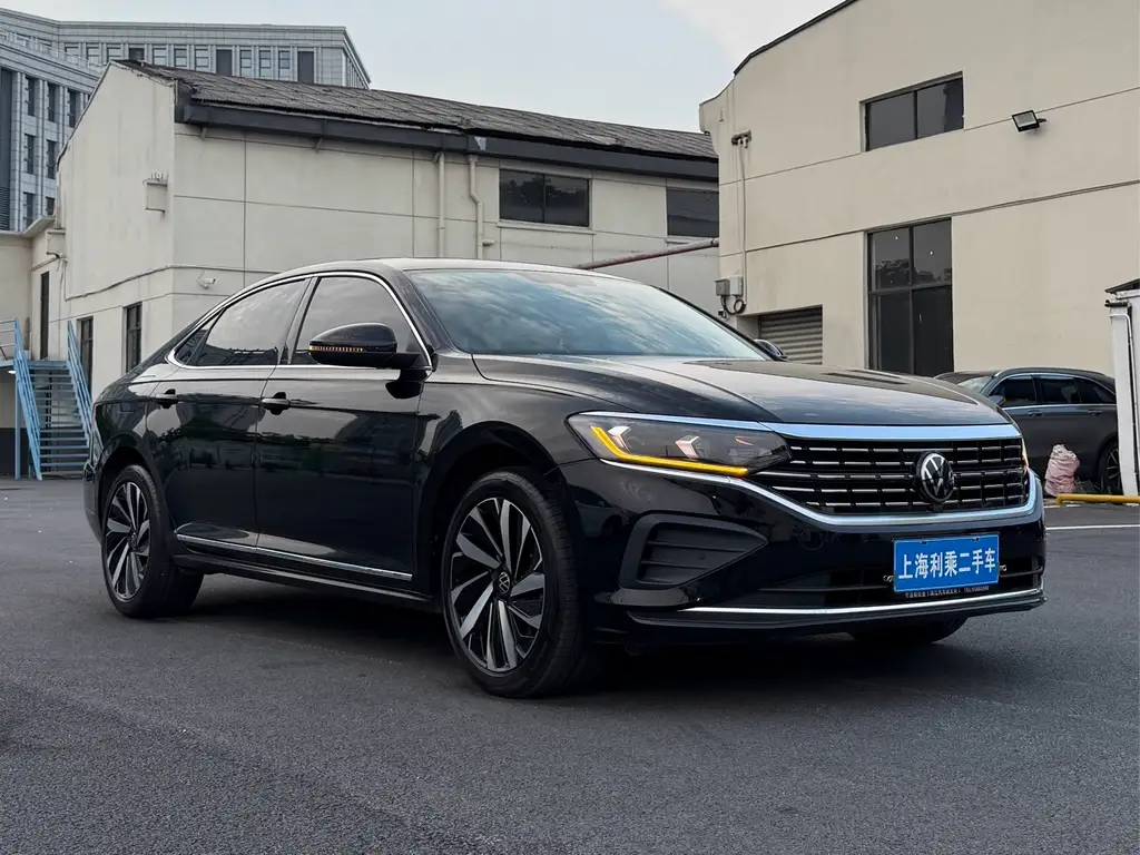 Volkswagen Passat 2024