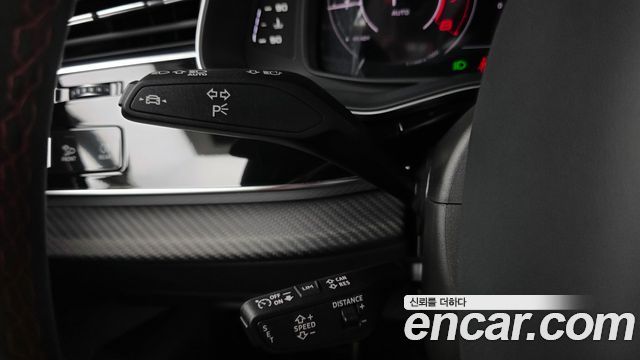 Audi RSQ8 2025