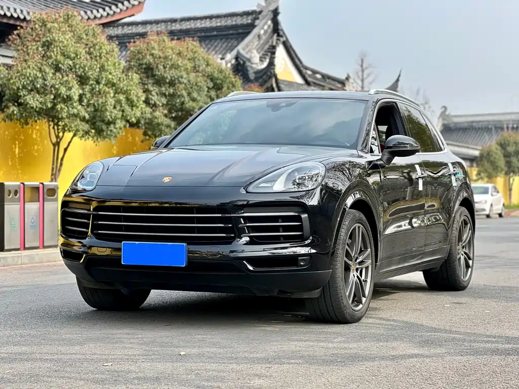 Porsche Cayenne 2022
