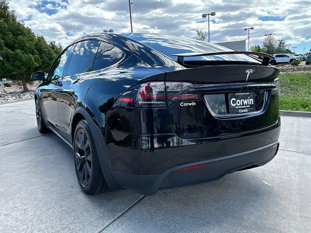 Tesla Model X 2022