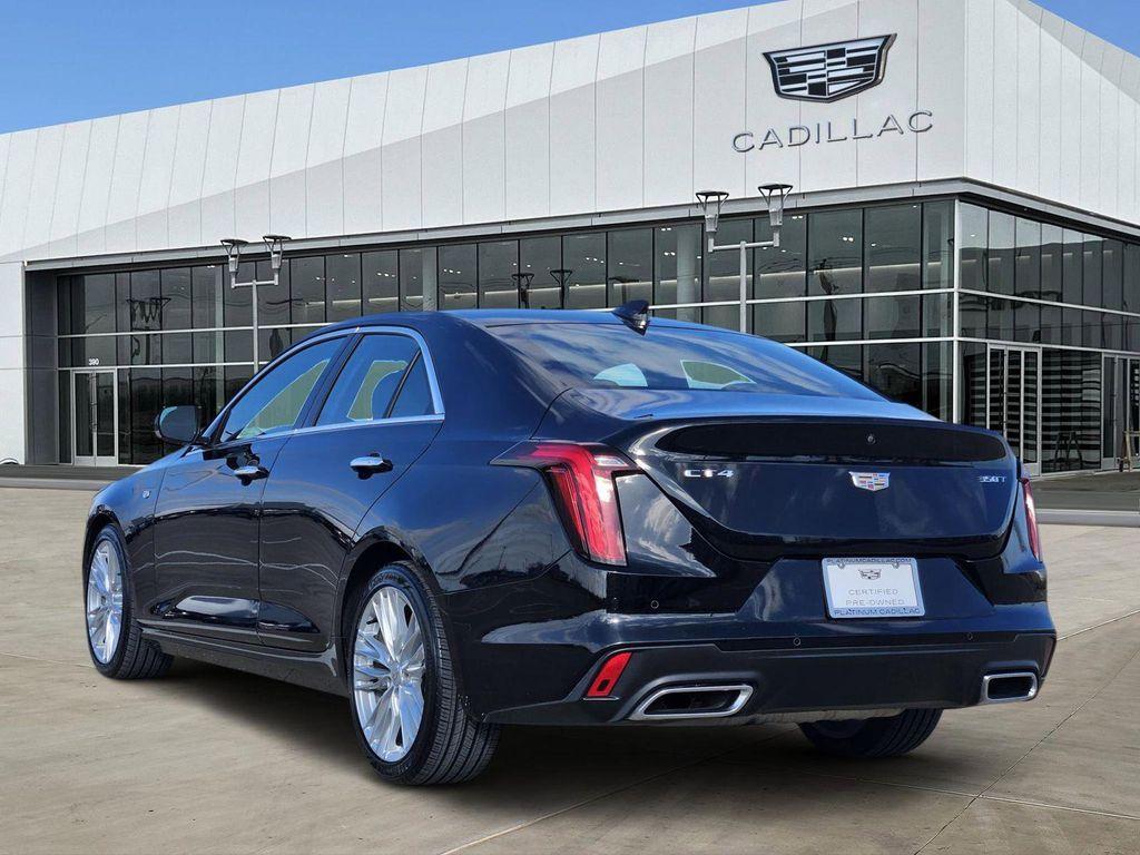 Cadillac CT4 2022