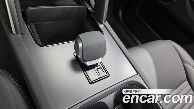 Land Rover Discovery Sport 2025