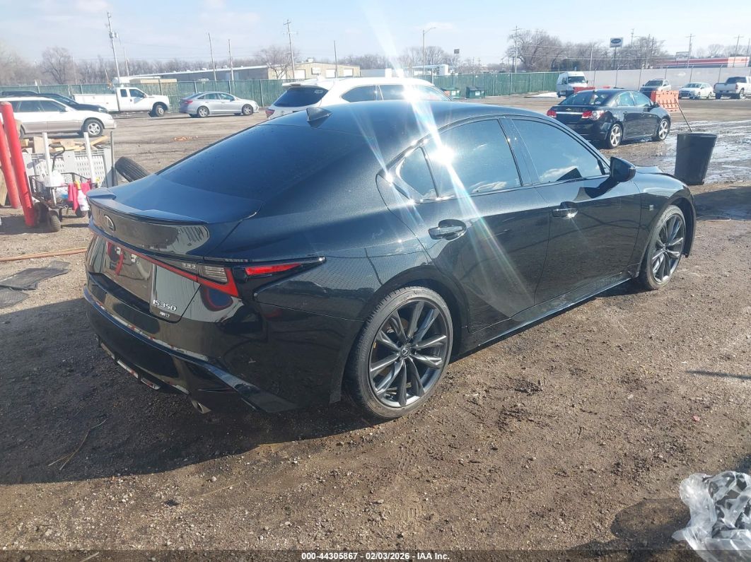 Lexus IS 2025