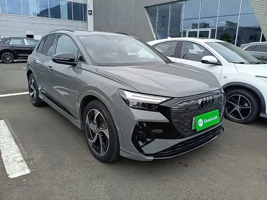 Audi Q4 e-tron 2024