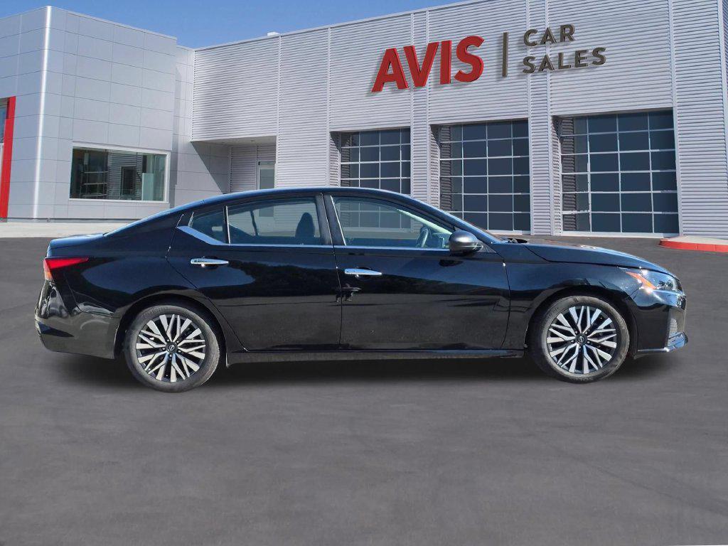 Nissan Altima 2025