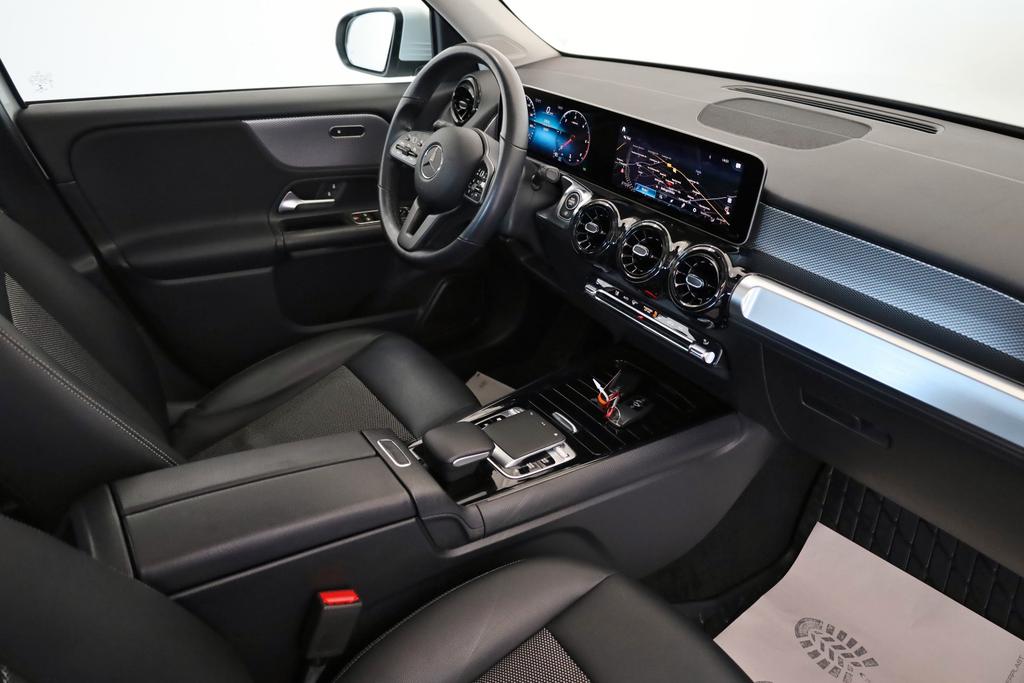 Mercedes-Benz GLB 200 2021