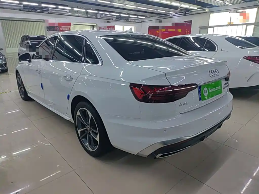 Audi A4 2023
