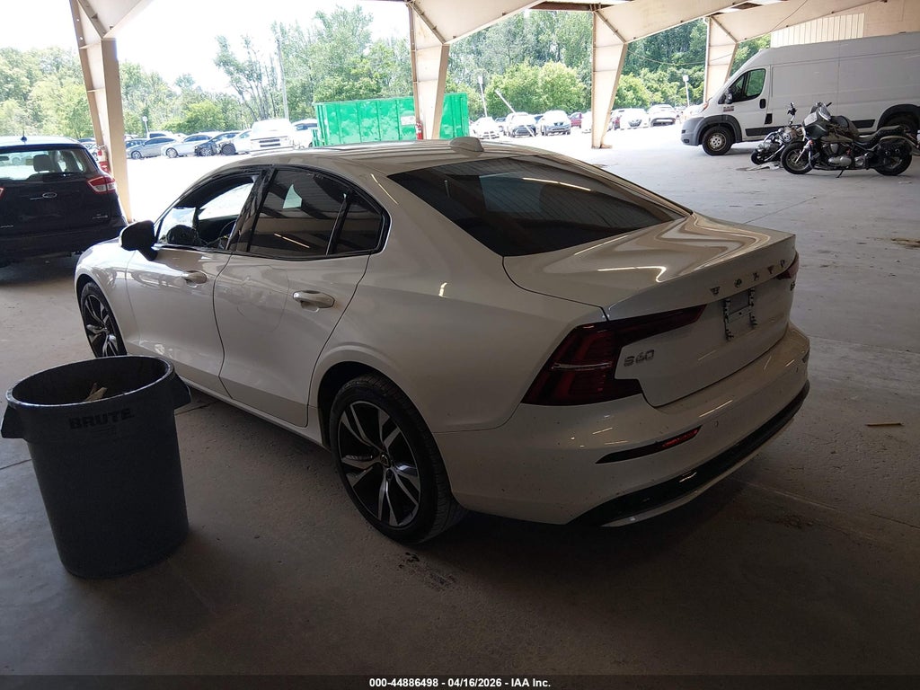 Volvo S60 2024