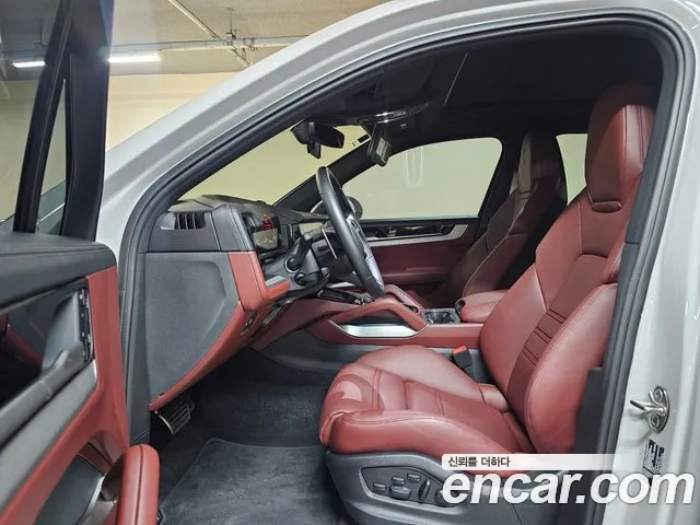 Porsche Cayenne 2023