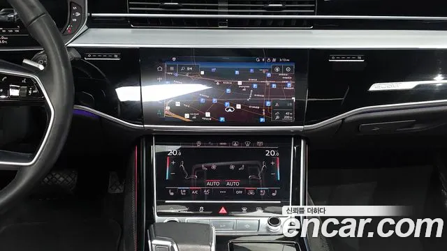 Audi A8 2021