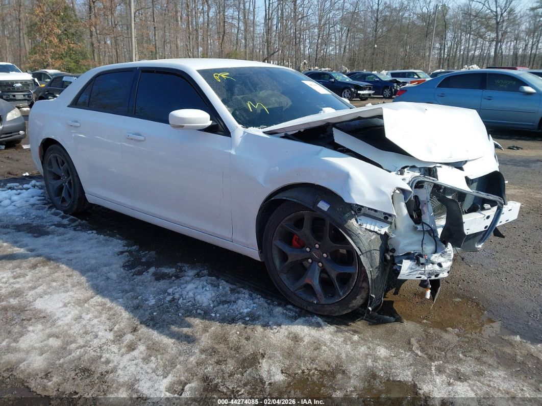 Chrysler 300 2021