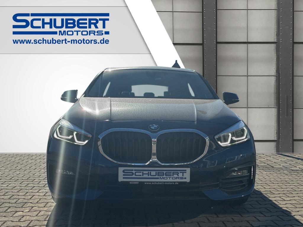 BMW 118 2021