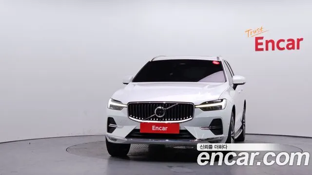 Volvo XC60 2022