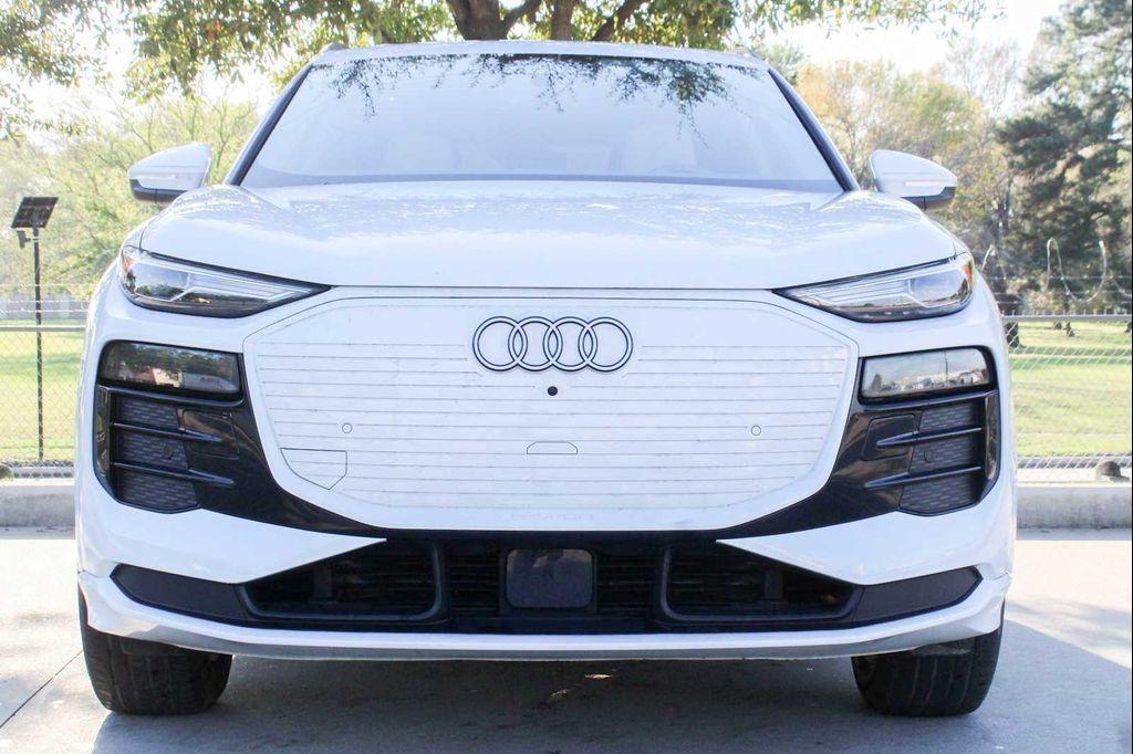 Audi Q6 e-tron 2025