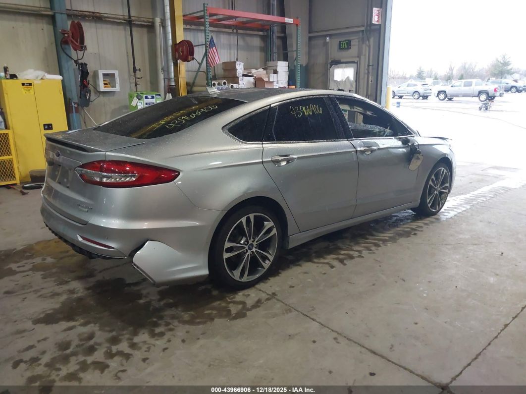 Ford Fusion 2020
