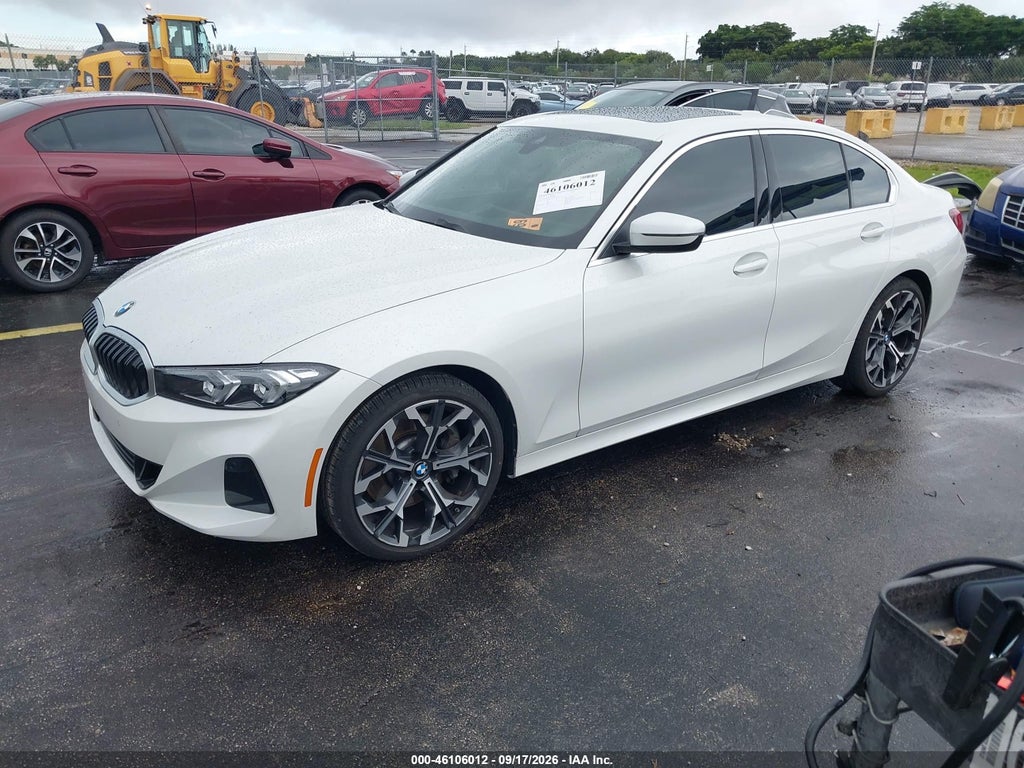 BMW 330 2025