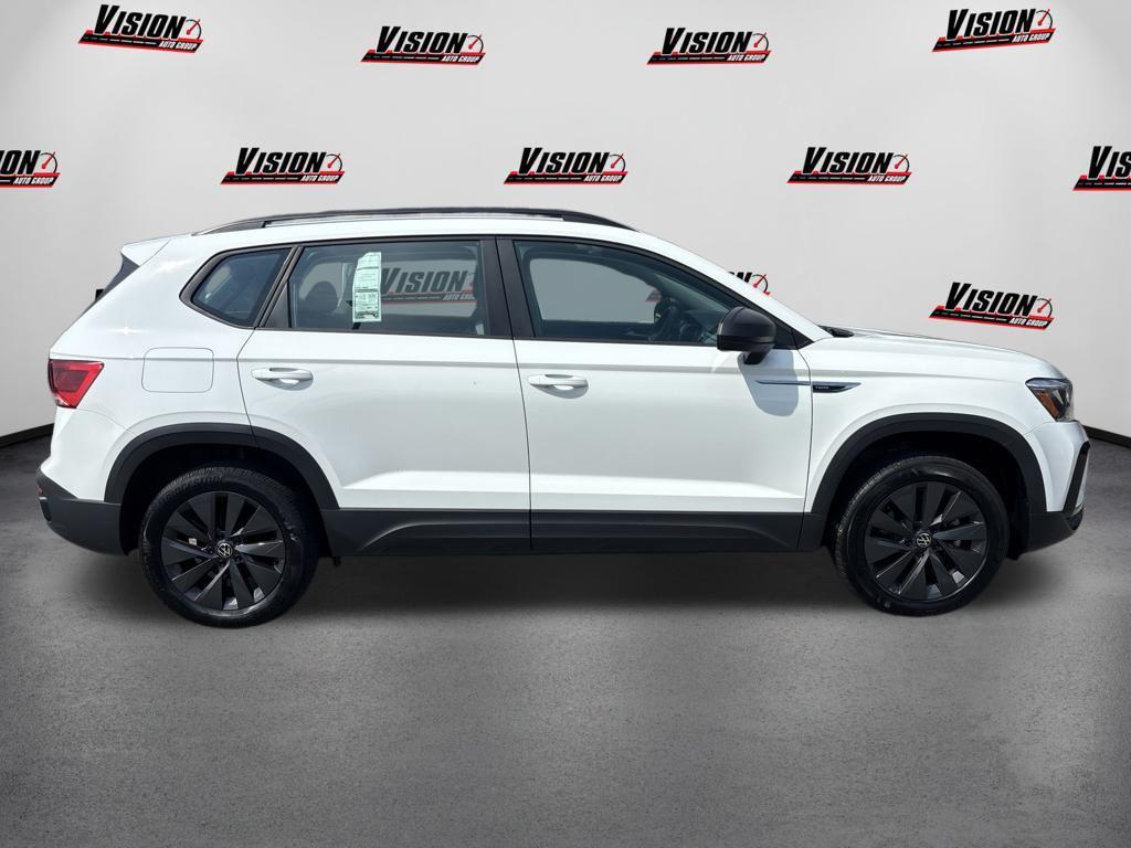 Volkswagen Taos 2024