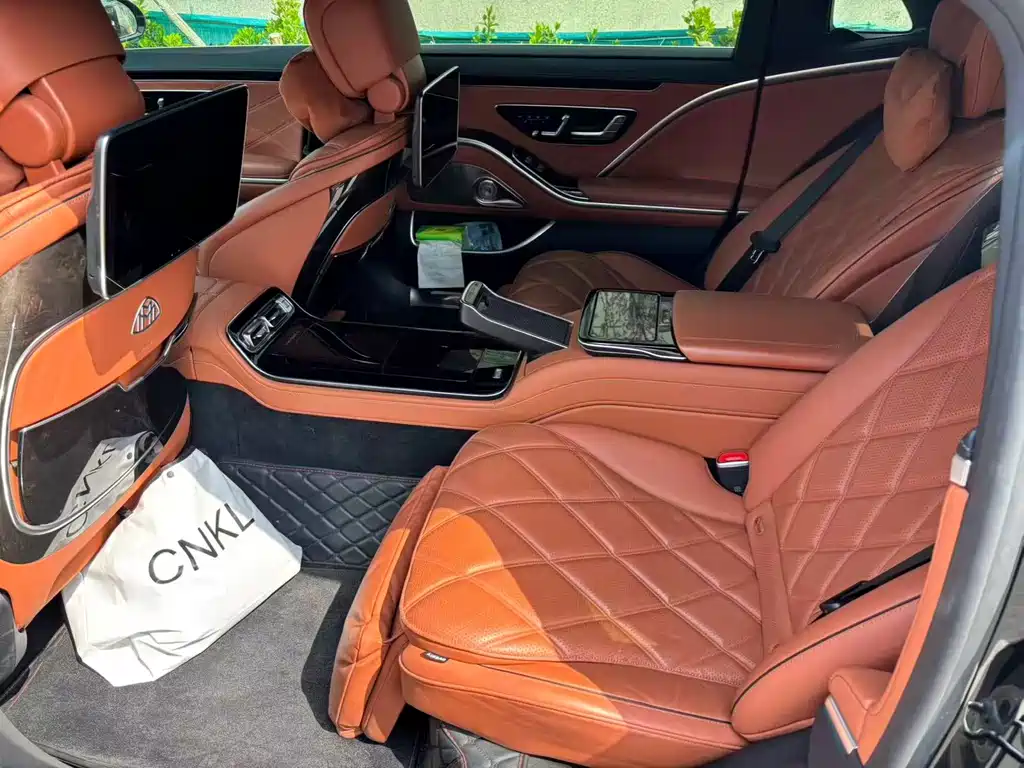 Mercedes-Benz Maybach S-Класс 2023