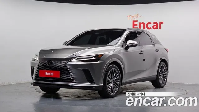 Lexus RX 2023