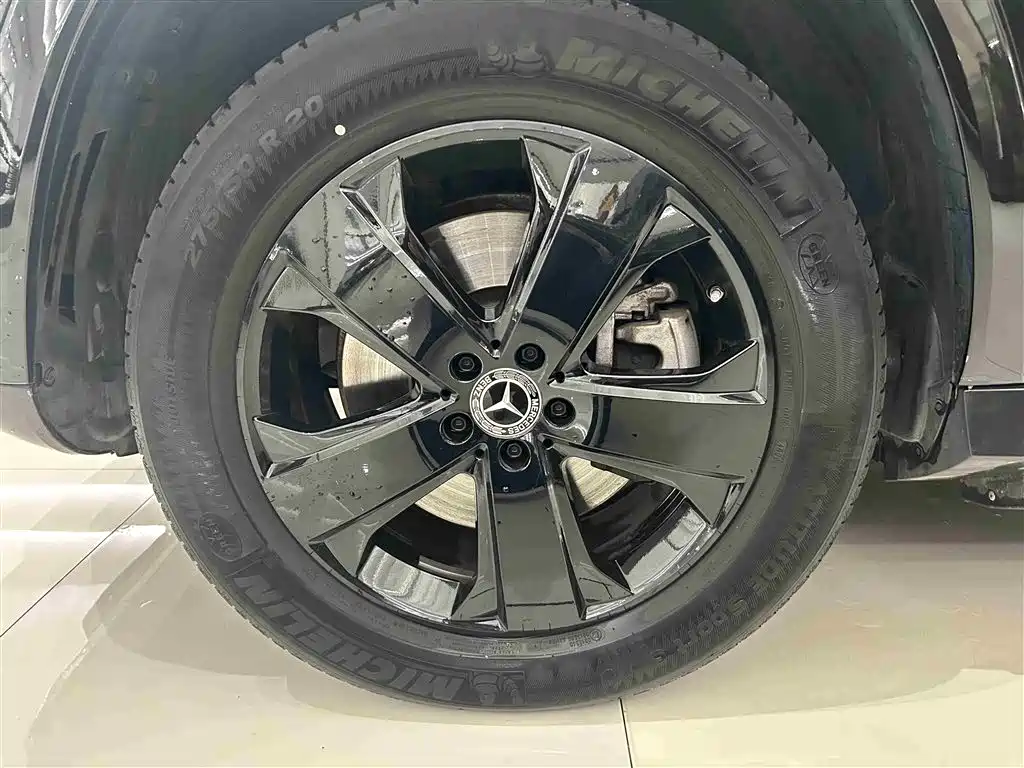 Mercedes-Benz GLS 2024