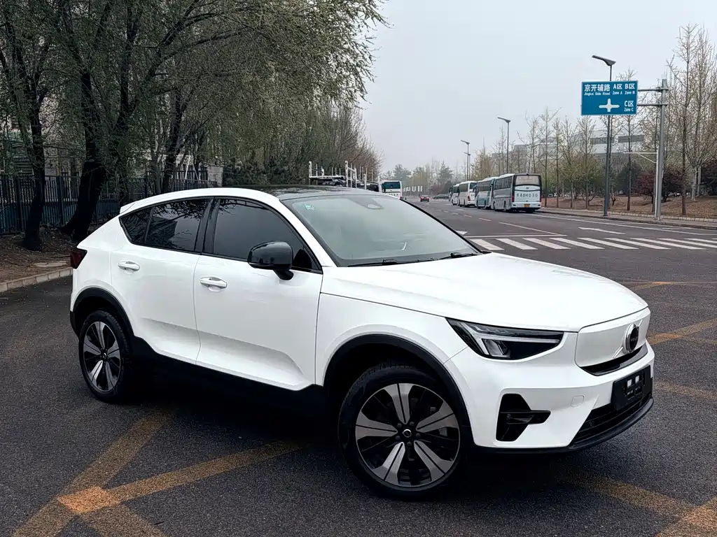 Volvo C40 2023