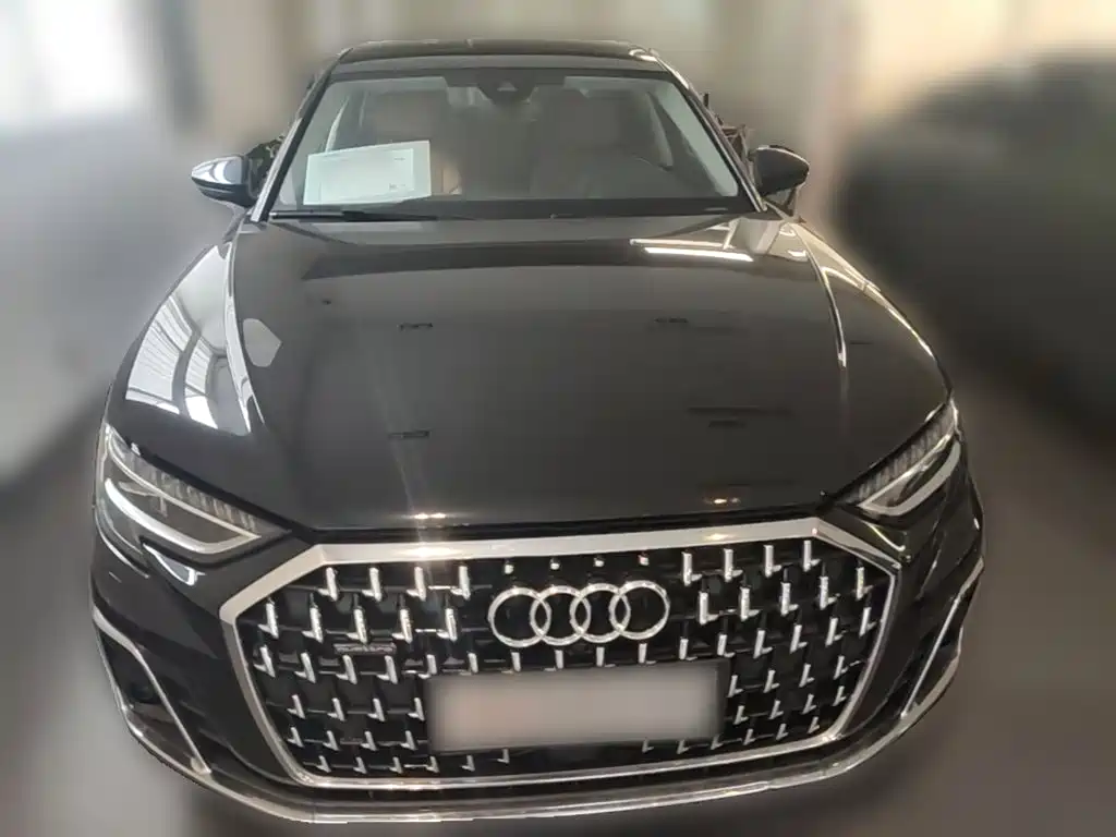 Audi A8 2025