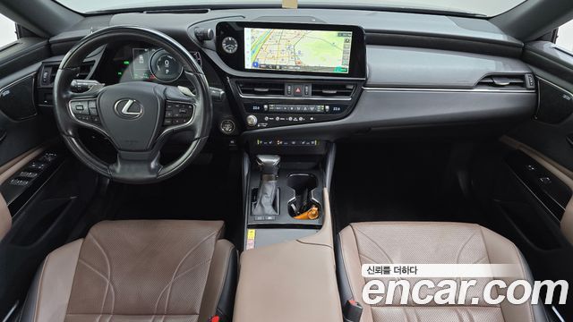 Lexus ES 2024