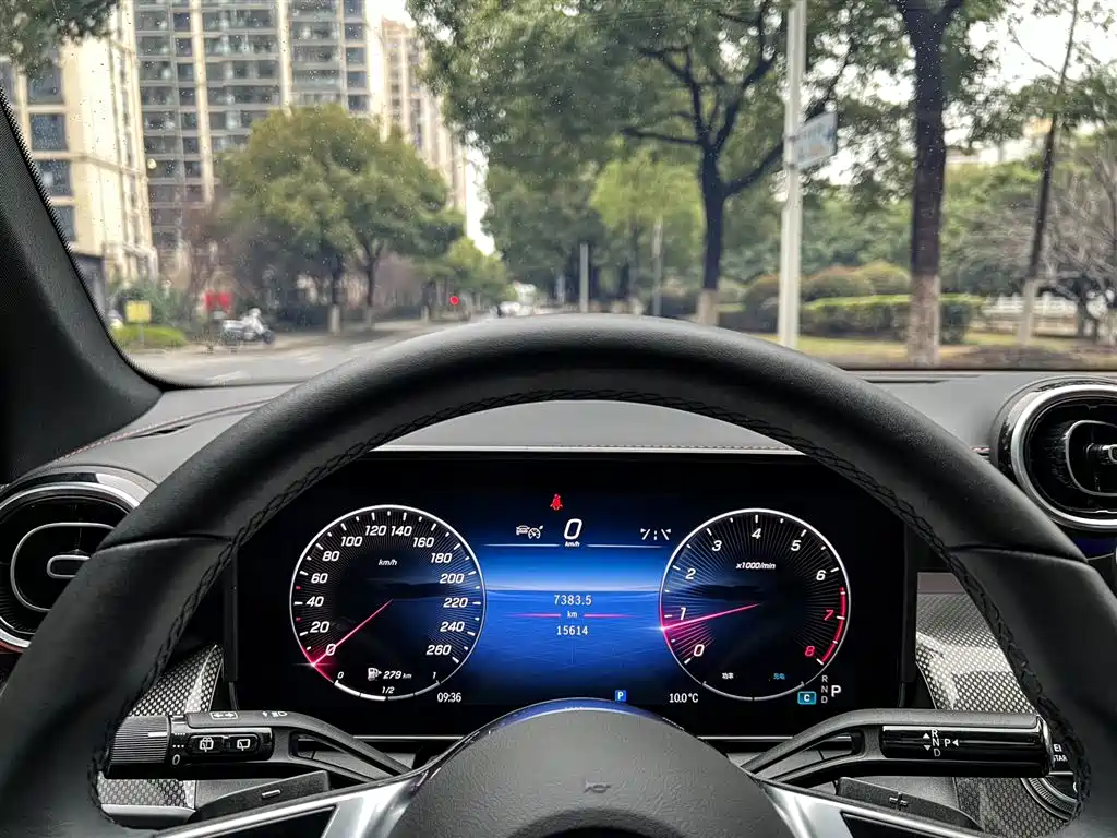 Mercedes-Benz GLC 2025