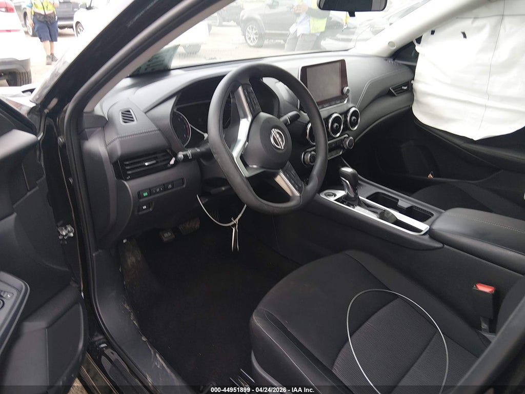 Nissan Sentra 2024