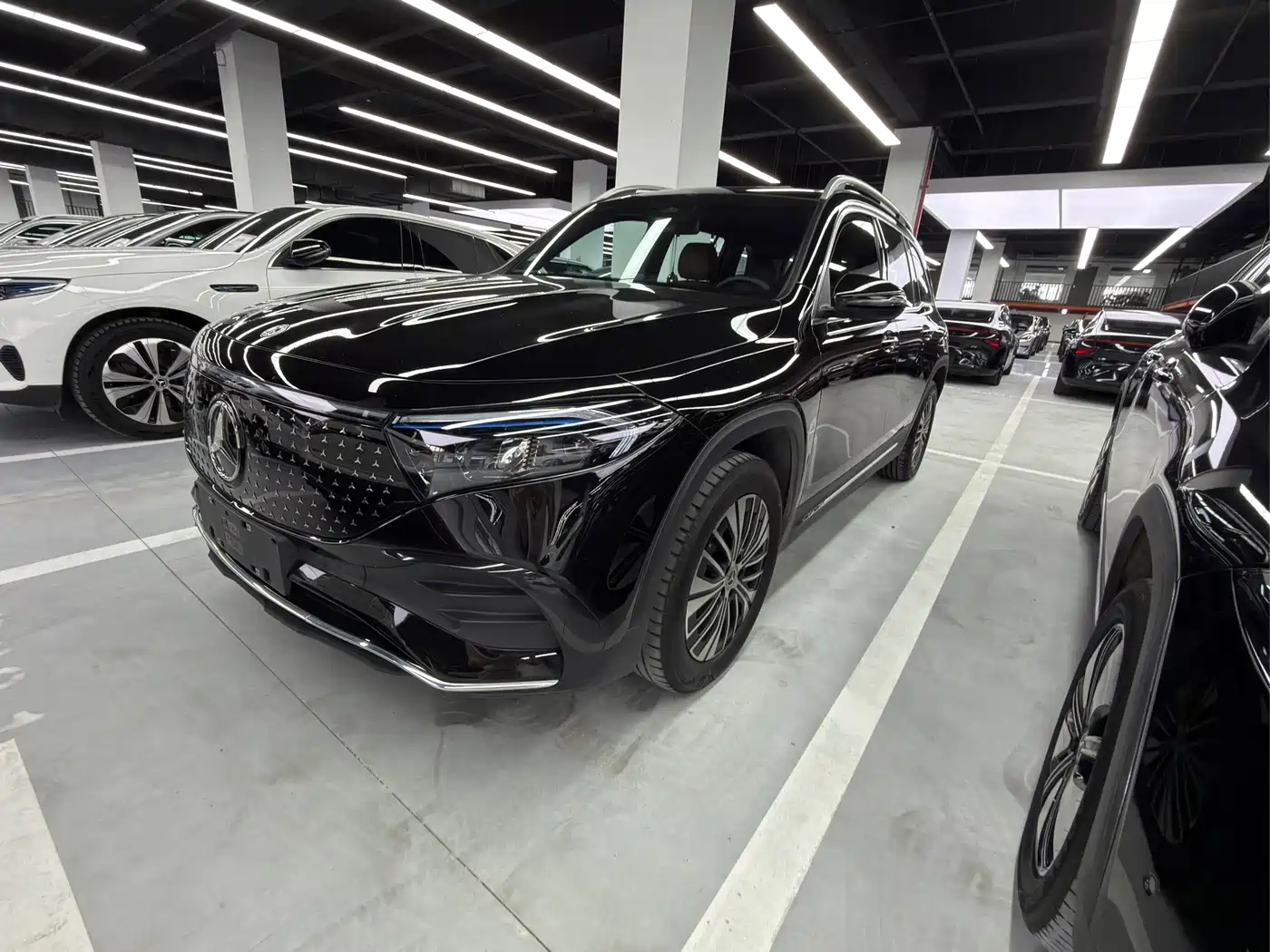 Mercedes-Benz EQB 2026
