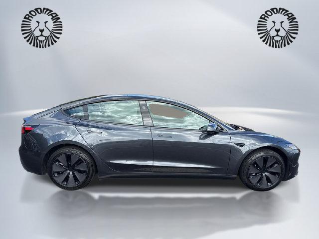 Tesla Model 3 2025