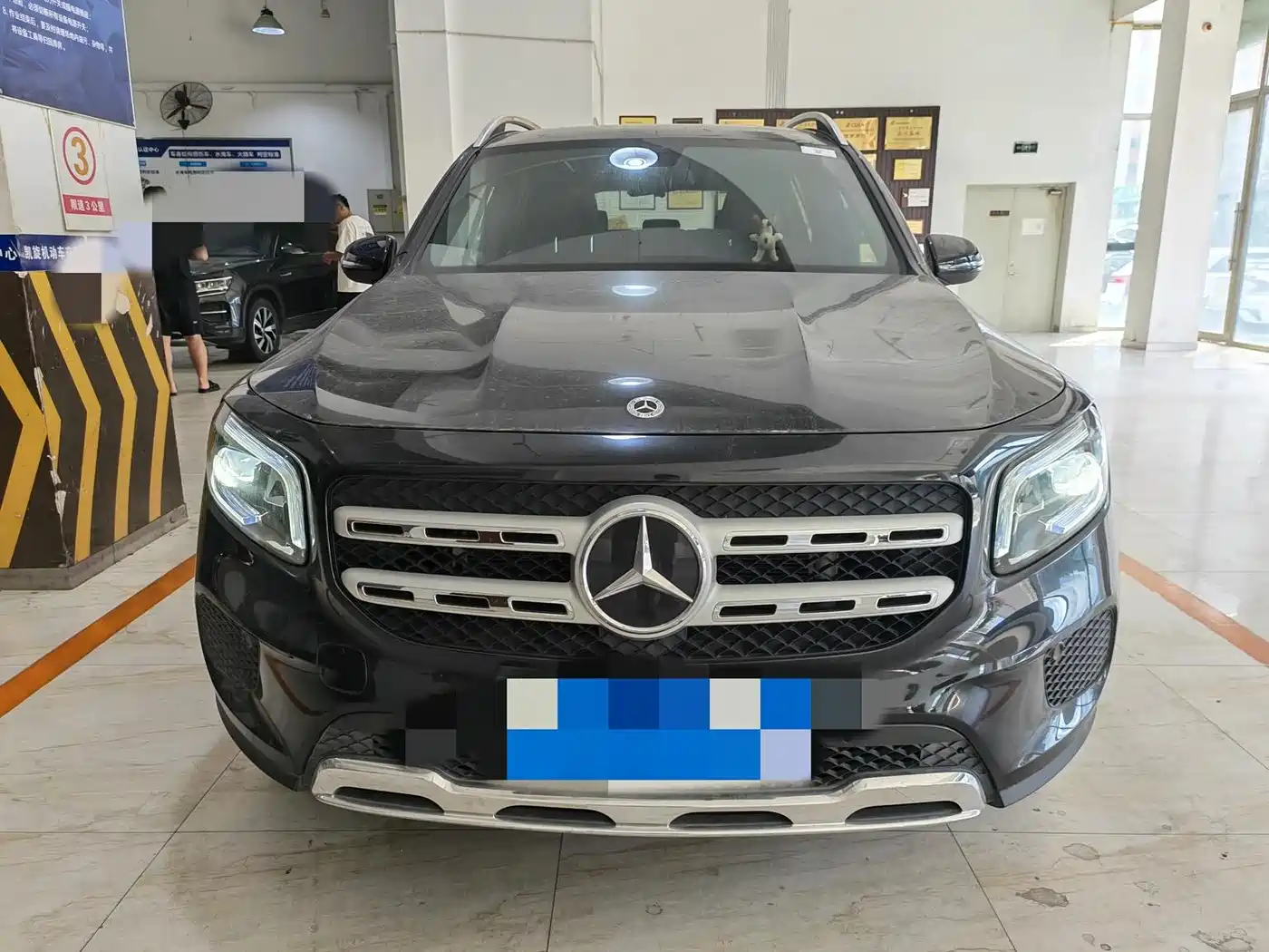 Mercedes-Benz GLB 2021