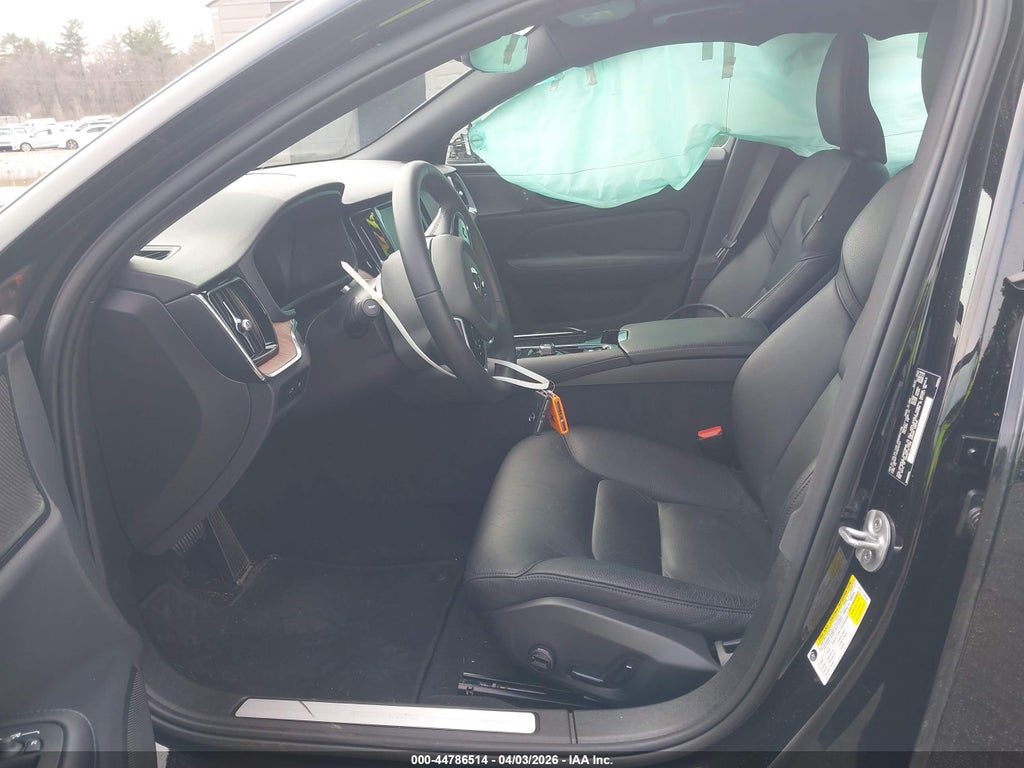 Volvo S60 2023