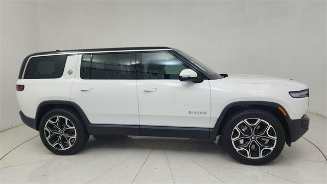 Rivian R1S 2025