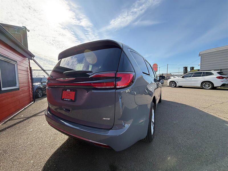 Chrysler Pacifica 2022