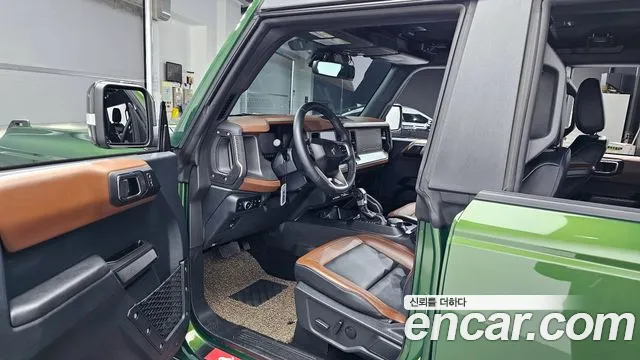 Ford Bronco 2024