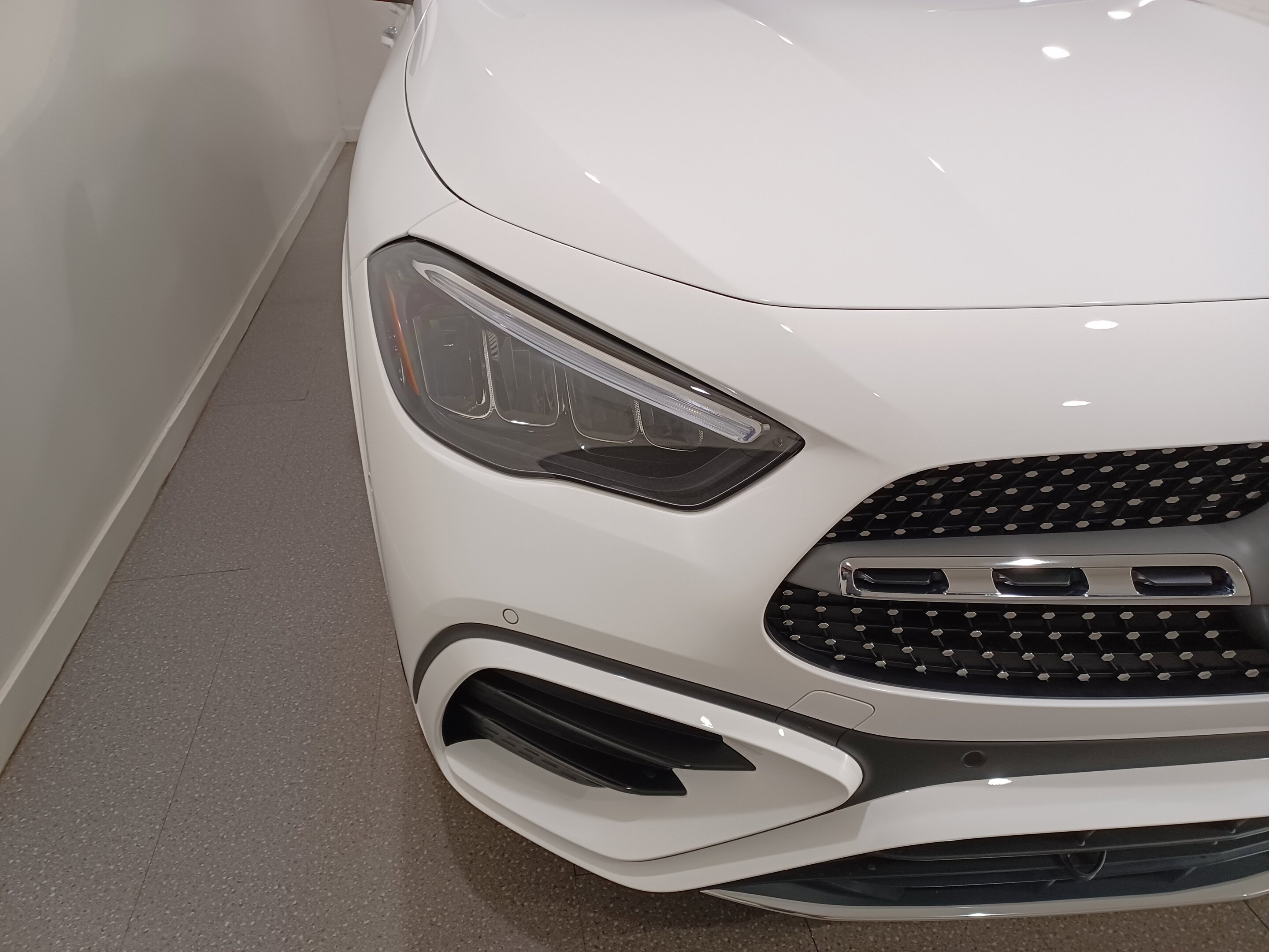 Mercedes-Benz GLA 2025