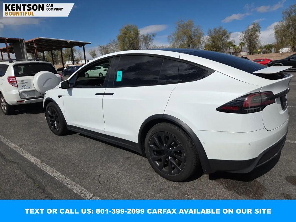 Tesla Model X 2022