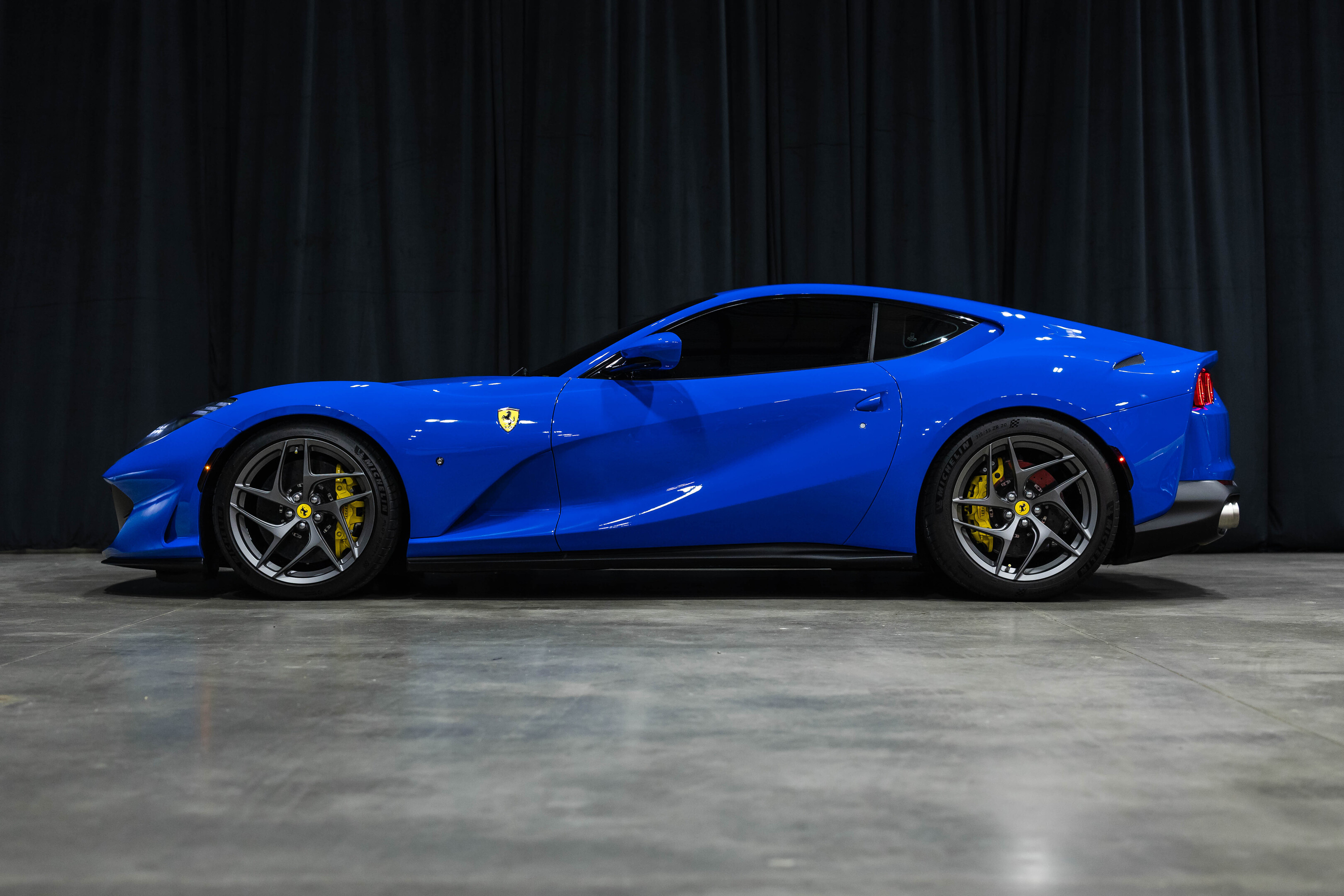 Ferrari 812 2020