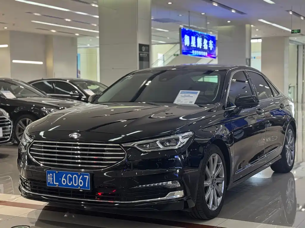 Ford Taurus 2021