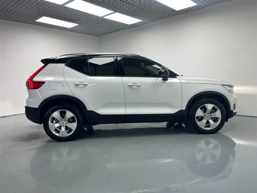Volvo XC40 2022