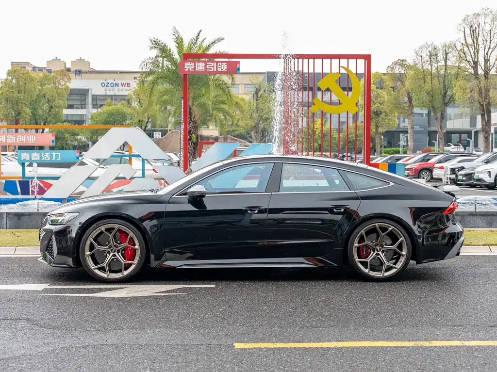 Audi RS 7 2025