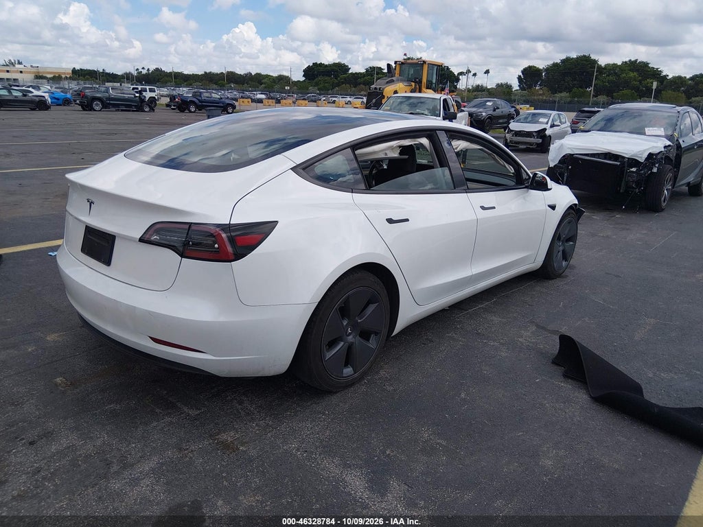 Tesla Model 3 2023