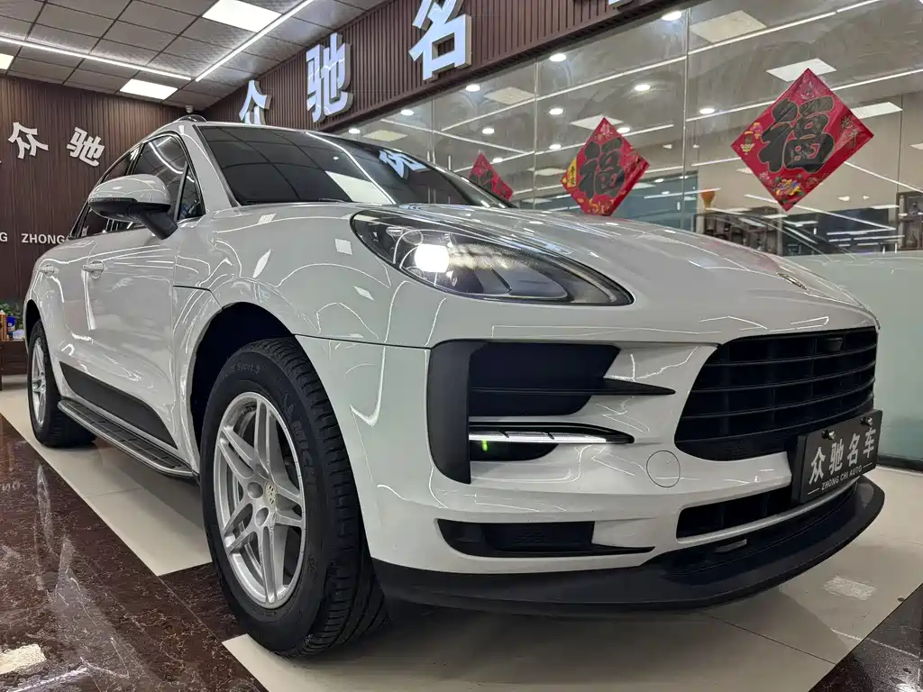 Porsche Macan 2020