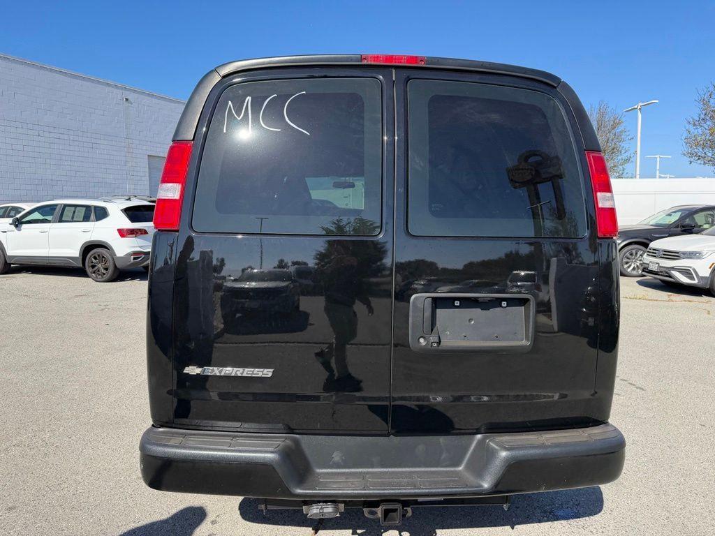 Chevrolet Express 2021