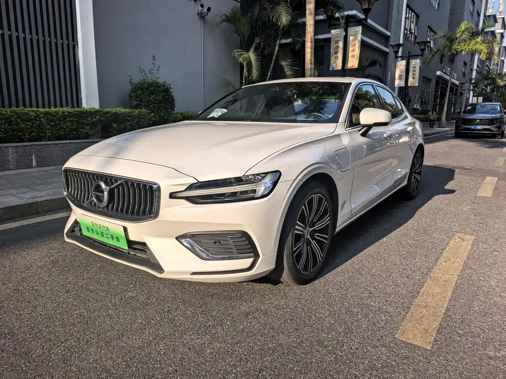 Volvo S60 2021