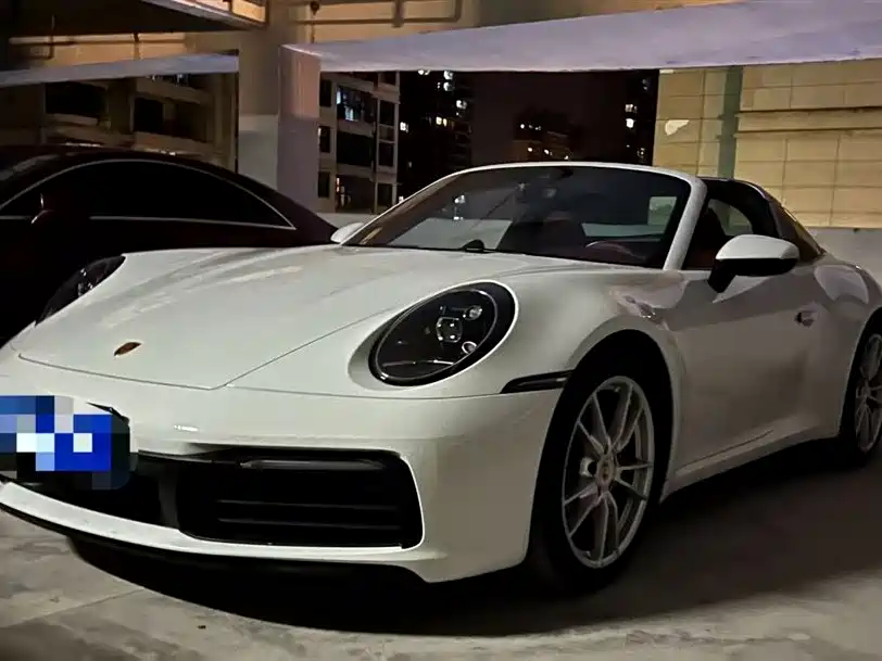 Porsche 911 2023