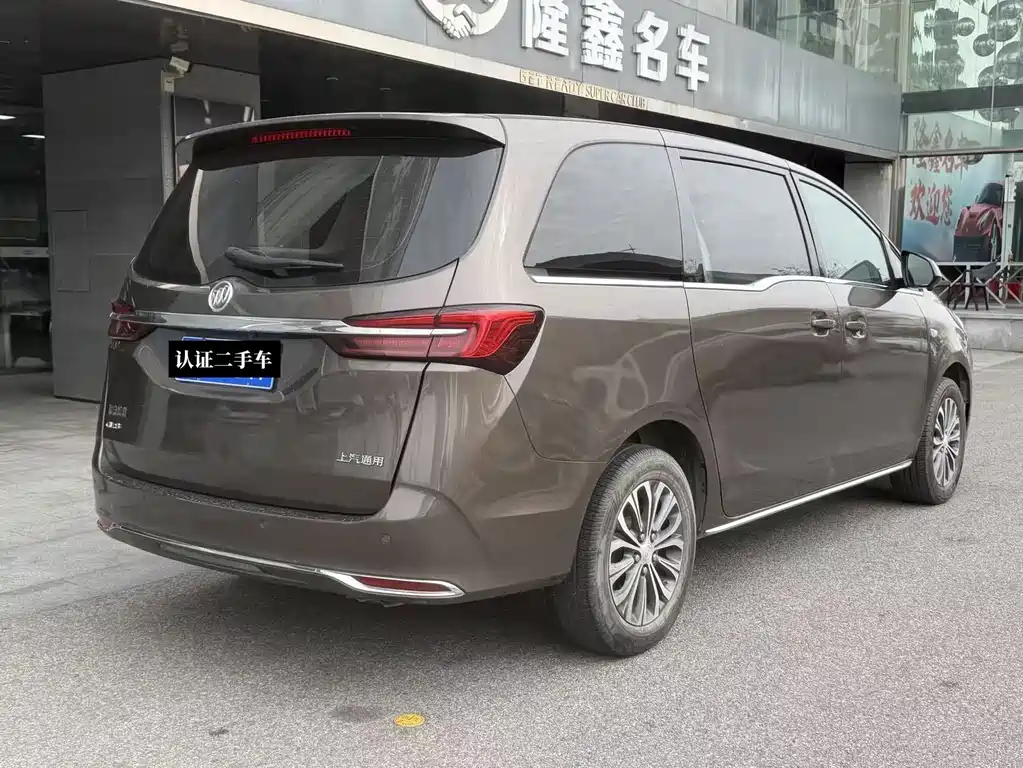 Buick GL8 2024