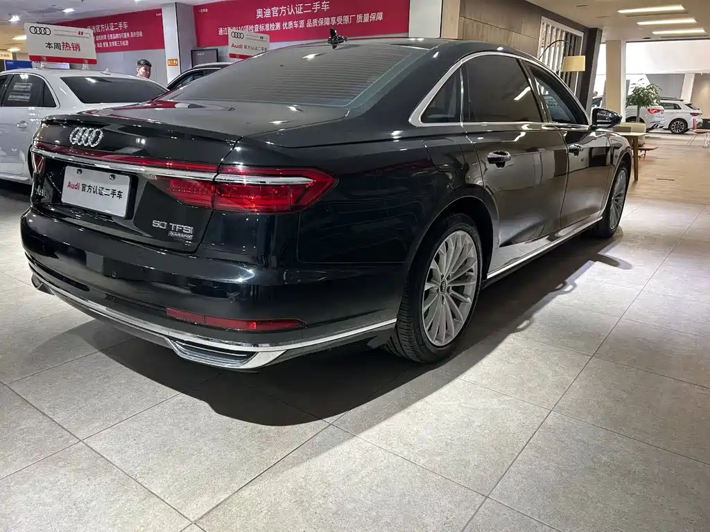 Audi A8 2022